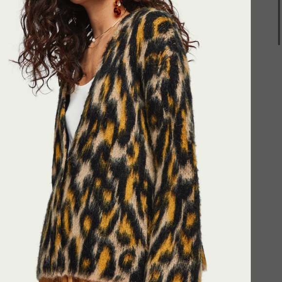 Animal Print Cardigan - Picture 5 of 5
